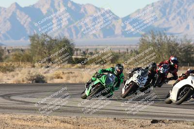 media/Dec-07-2025-CVMA (Sun) [[3e7d2de5dc]]/Race 18-Formula Twins-Formula 40 UL/